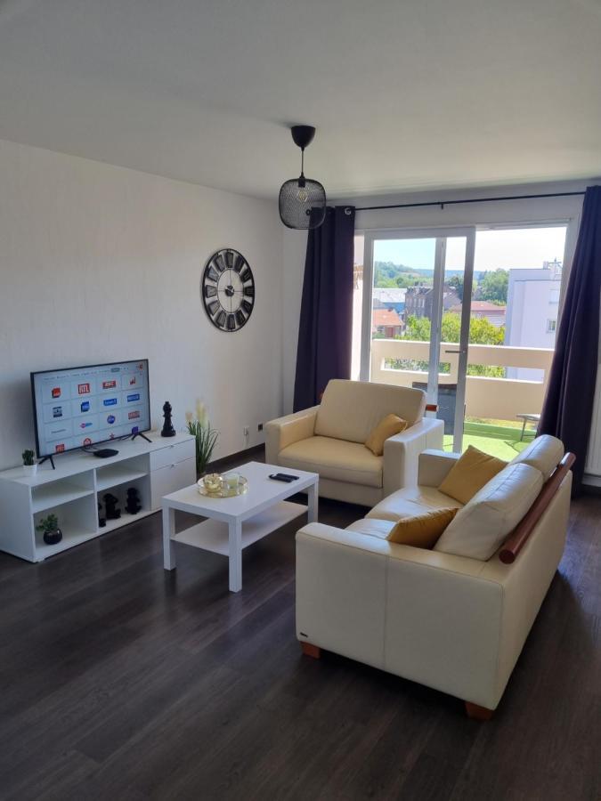 Bel Appartement 2 Chambres ,Residence Privee Givet Dış mekan fotoğraf